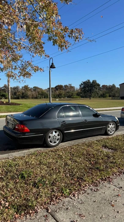 2003 Lexus LS 3rd Gen - Image 4 of 4
