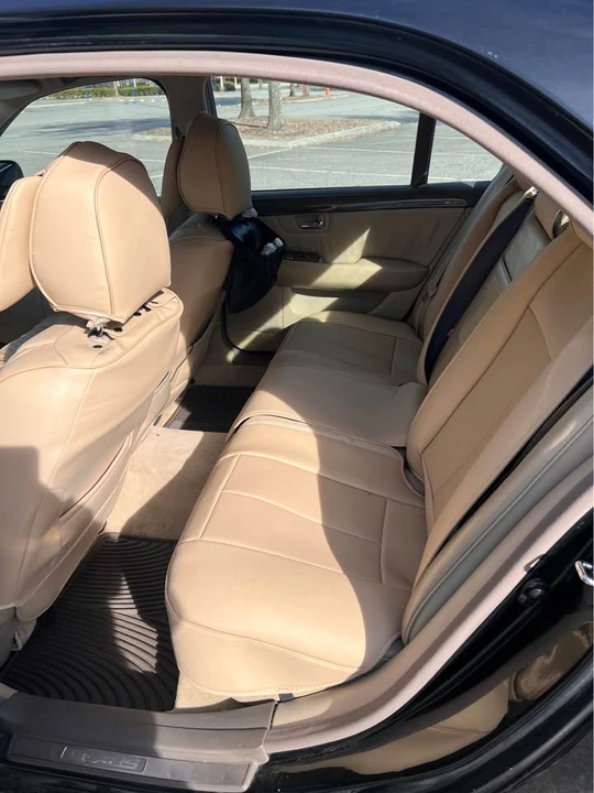 2003 Lexus LS 3rd Gen - Image 12 of 18