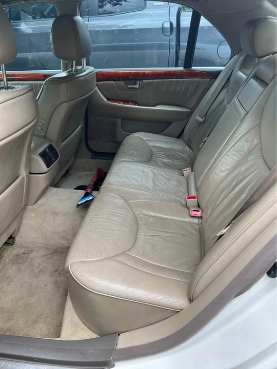 2003 Lexus LS 3rd Gen - Image 4 of 4