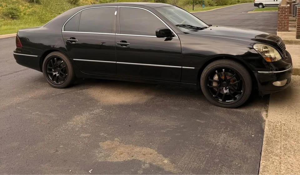 2003 Lexus LS 3rd Gen - Image 8 of 9