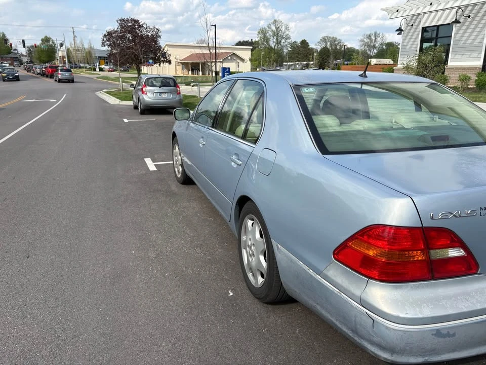 2003 Lexus LS 3rd Gen - Image 5 of 13