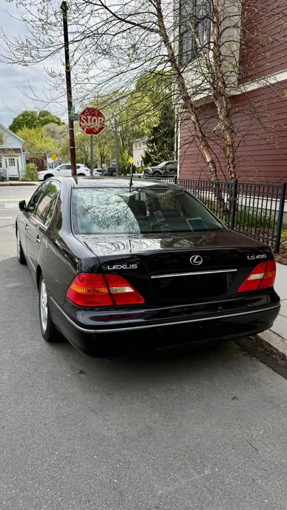 2003 Lexus LS 3rd Gen - Image 6 of 18