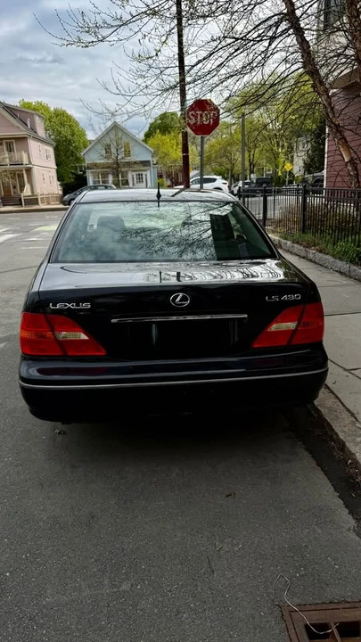 2003 Lexus LS 3rd Gen - Image 4 of 18