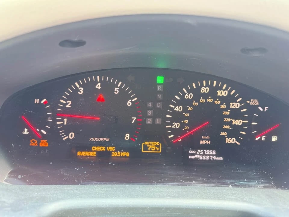 2003 Lexus LS 3rd Gen - Image 18 of 20