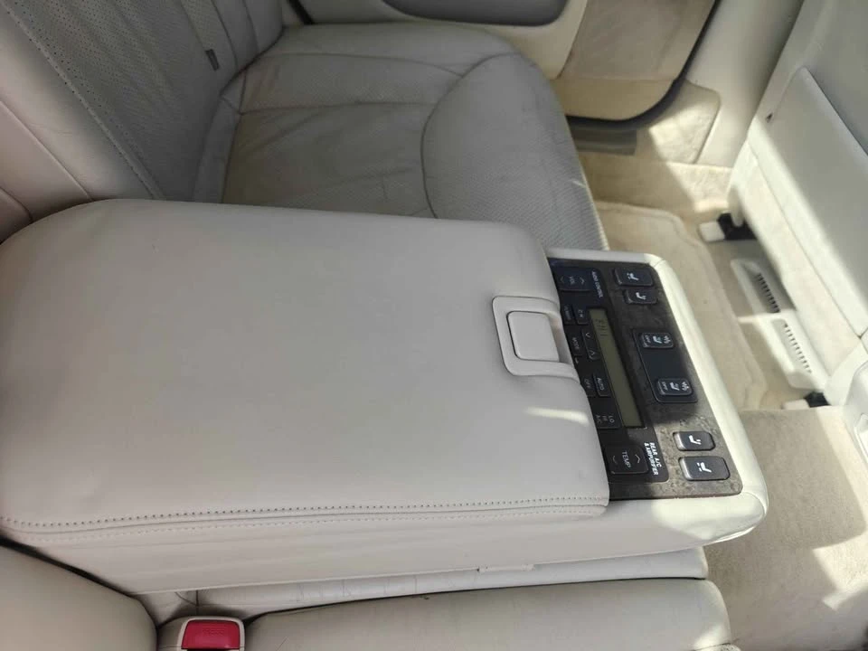 2003 Lexus LS 3rd Gen - Image 12 of 15