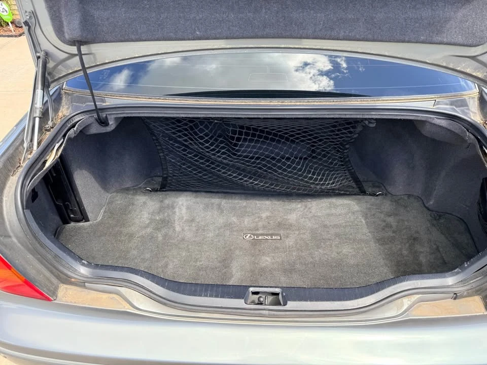 2003 Lexus LS 3rd Gen - Image 7 of 20
