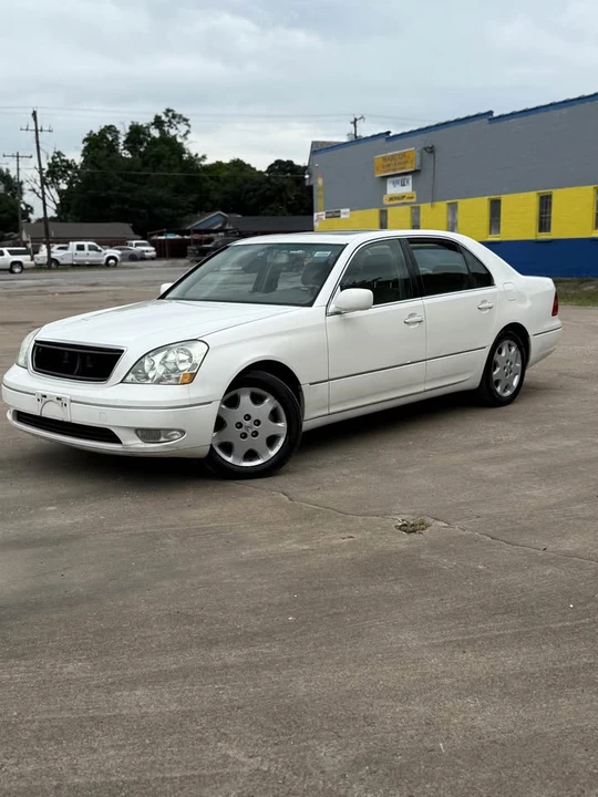 2003 Lexus LS 3rd Gen - Image 3 of 16