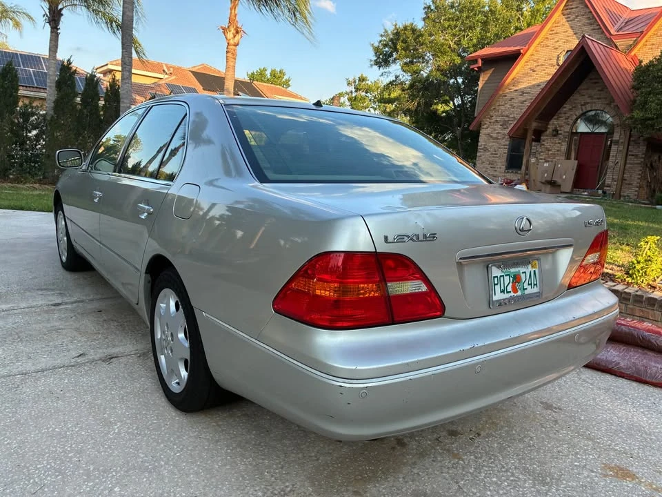 2003 Lexus LS 3rd Gen - Image 15 of 20