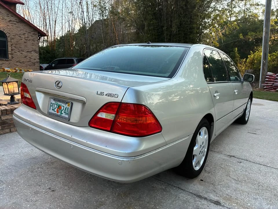 2003 Lexus LS 3rd Gen - Image 7 of 20