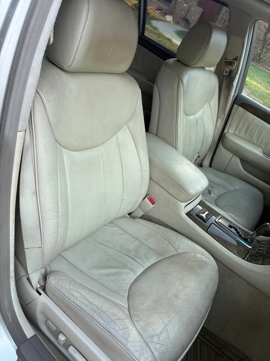 2003 Lexus LS 3rd Gen - Image 9 of 20