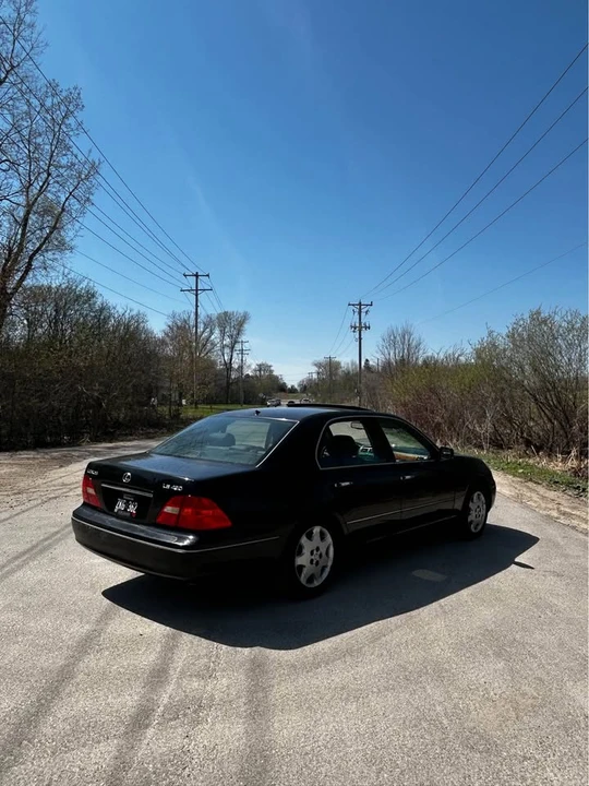 2003 Lexus LS 3rd Gen - Image 2 of 17