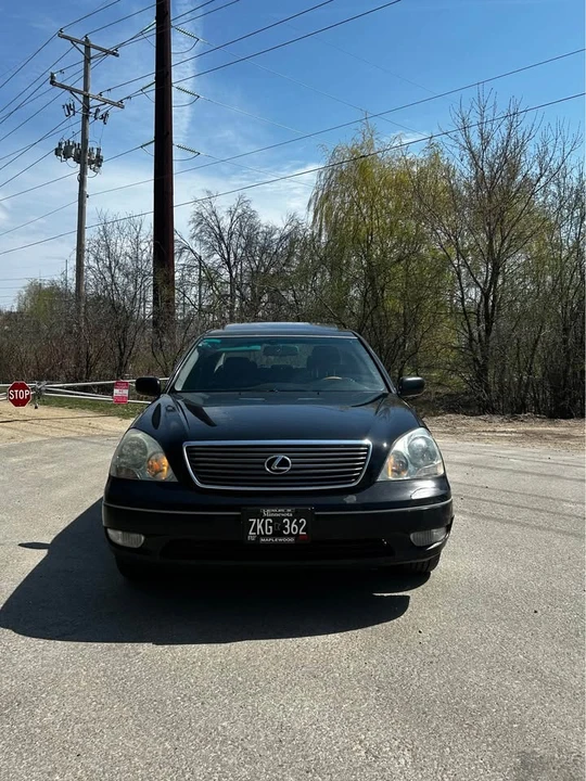 2003 Lexus LS 3rd Gen - Image 5 of 17