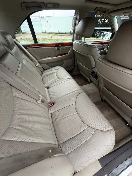 2003 Lexus LS 3rd Gen - Image 8 of 14