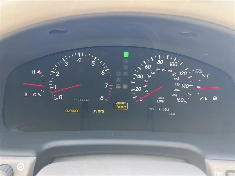 2003 Lexus LS 3rd Gen - Image 16 of 20