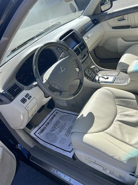 2003 Lexus LS 3rd Gen - Image 11 of 20