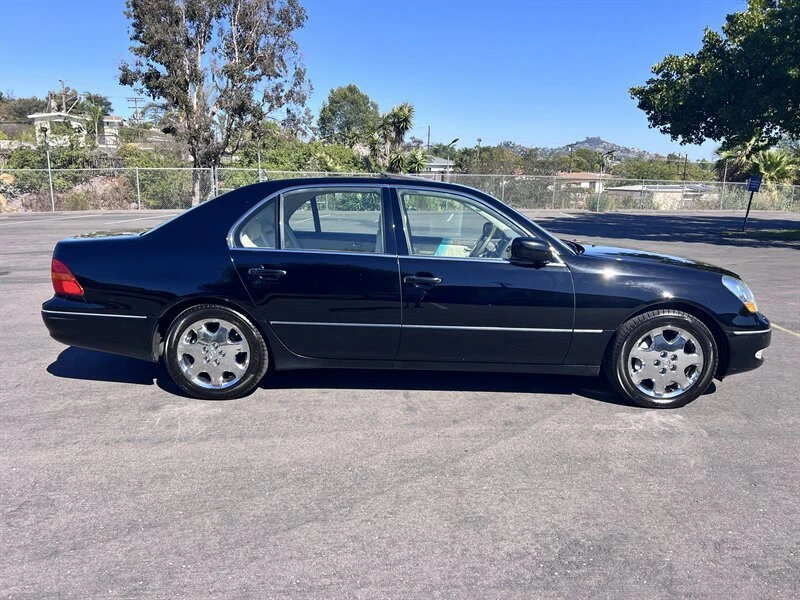 2003 Lexus LS 3rd Gen - Image 7 of 20