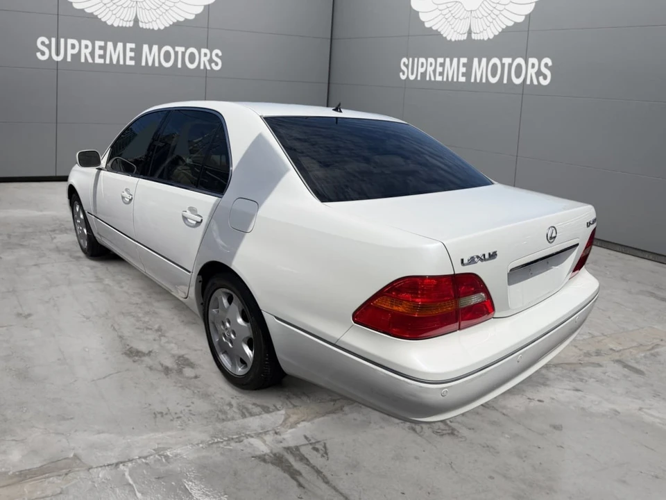 2003 Lexus LS 3rd Gen - Image 3 of 20