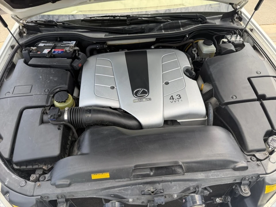 2003 Lexus LS 3rd Gen - Image 20 of 20