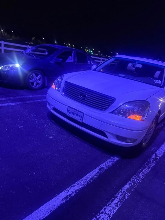 2003 Lexus LS 3rd Gen - Image 16 of 20