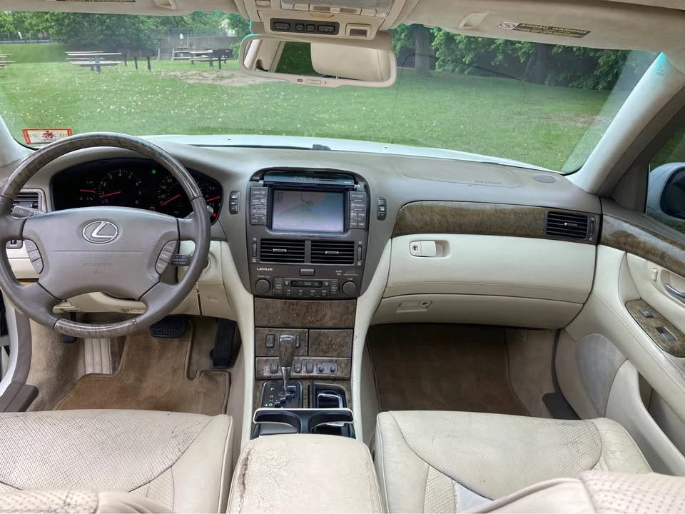 2003 Lexus LS 3rd Gen - Image 14 of 17