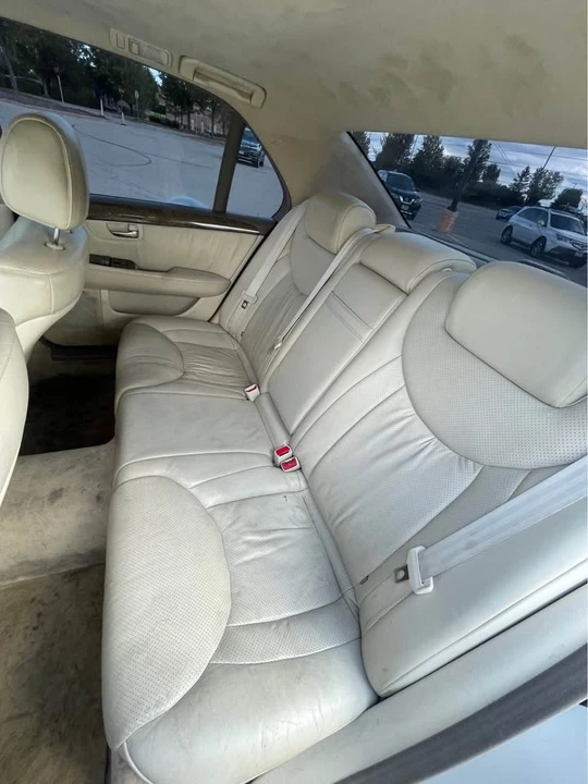 2003 Lexus LS 3rd Gen - Image 8 of 10