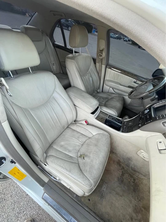 2003 Lexus LS 3rd Gen - Image 10 of 10