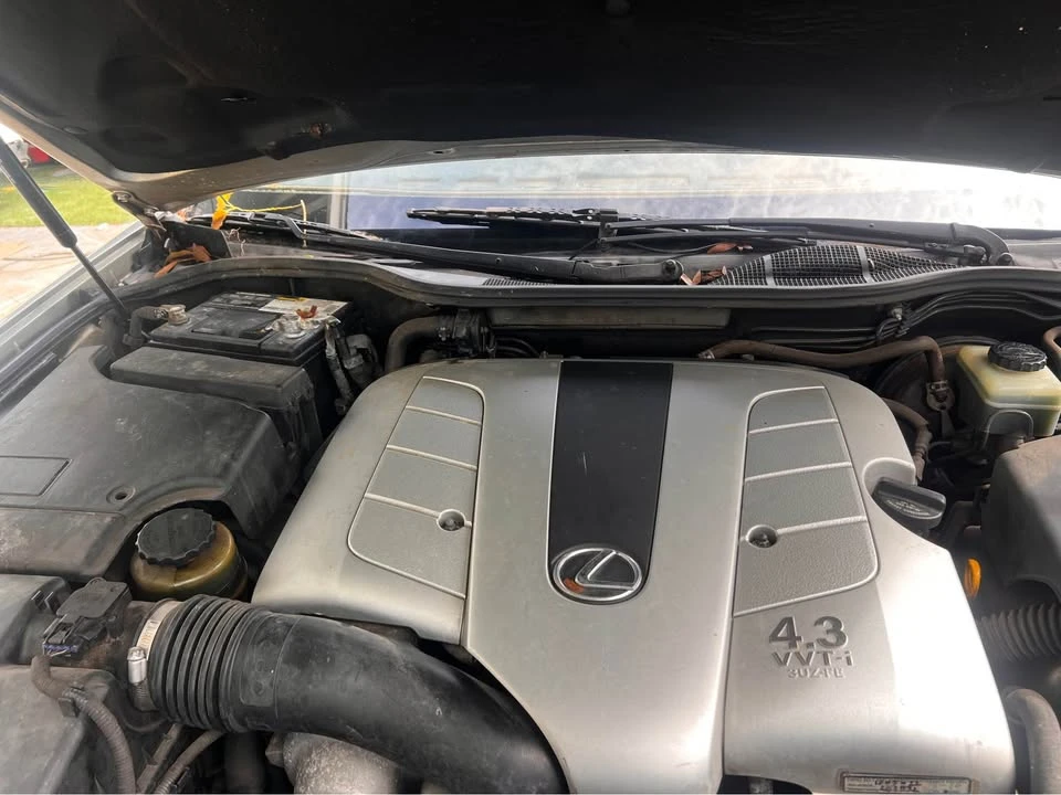 2003 Lexus LS 3rd Gen - Image 5 of 8