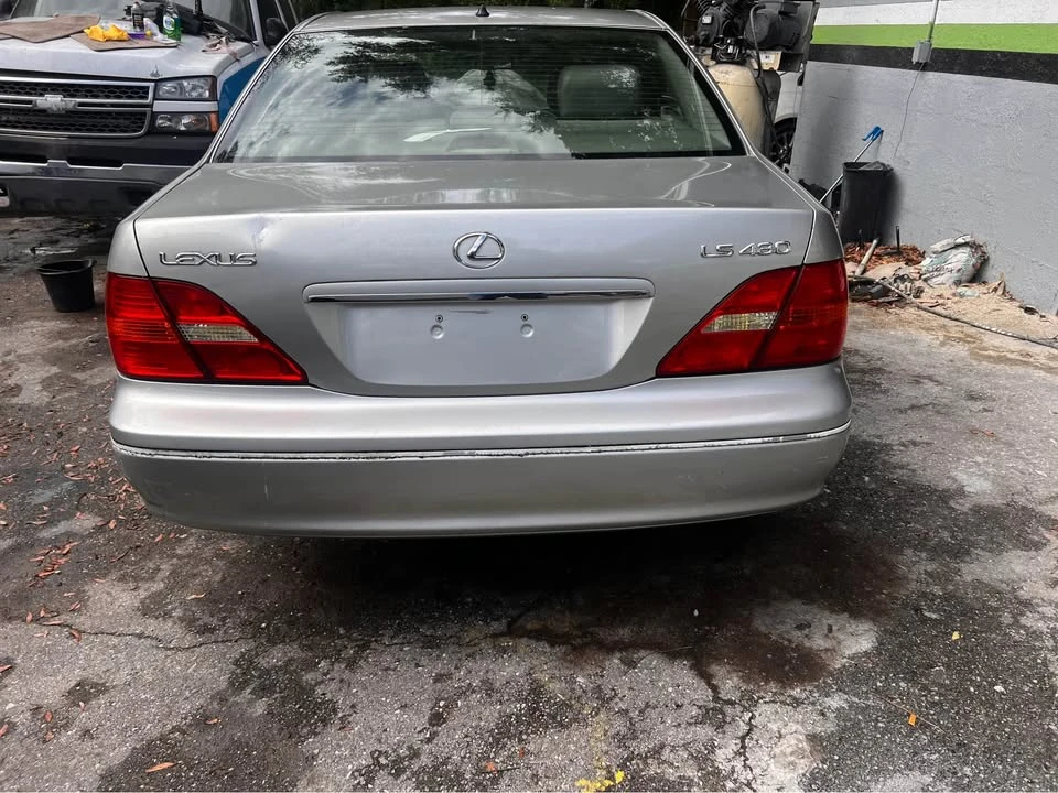 2003 Lexus LS 3rd Gen - Image 4 of 8