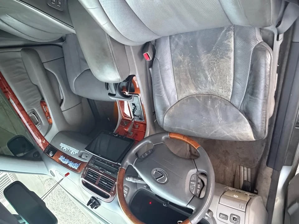 2003 Lexus LS 3rd Gen - Image 3 of 7