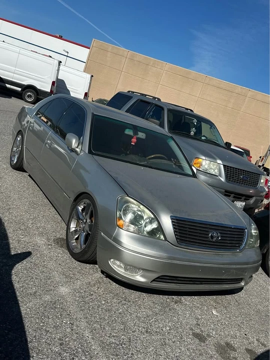 2003 Lexus LS 3rd Gen - Image 7 of 7