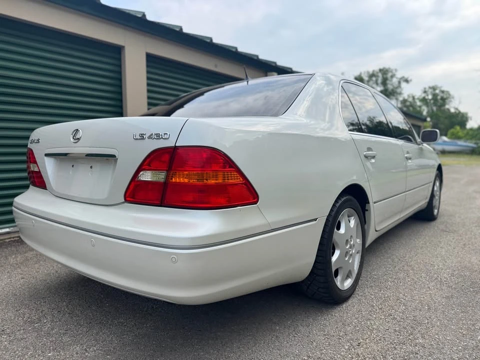 2003 Lexus LS 3rd Gen - Image 17 of 18