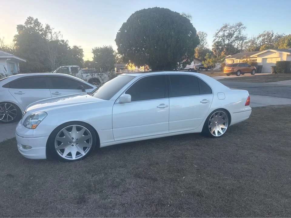2003 Lexus LS 3rd Gen - Image 2 of 13