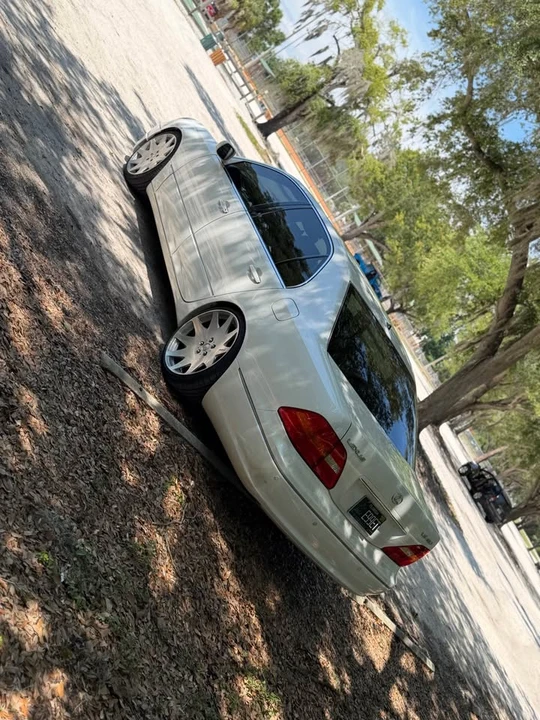2003 Lexus LS 3rd Gen - Image 3 of 13