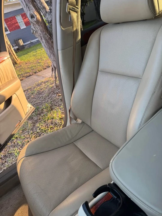 2003 Lexus LS 3rd Gen - Image 12 of 17
