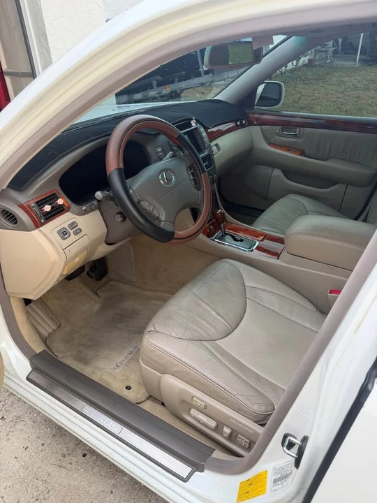 2003 Lexus LS 3rd Gen - Image 4 of 13