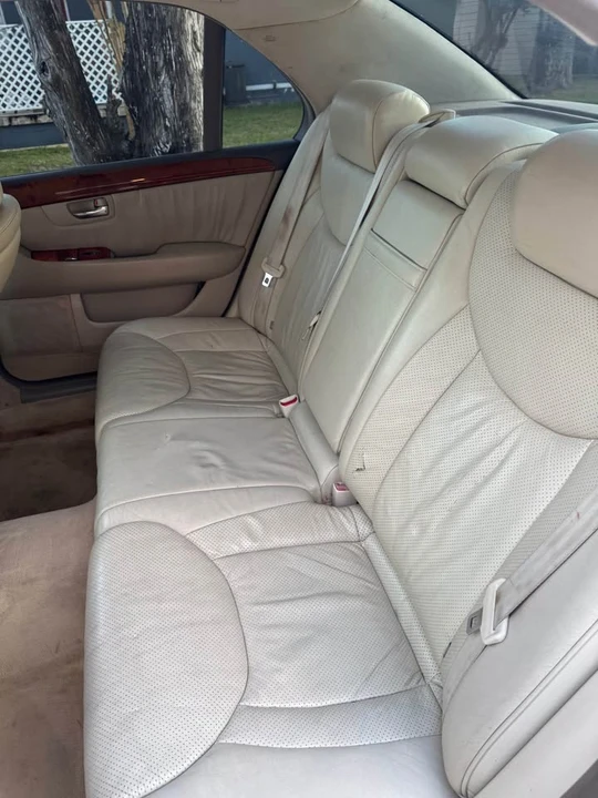 2003 Lexus LS 3rd Gen - Image 13 of 17