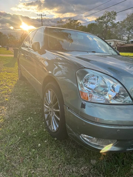 2003 Lexus LS 3rd Gen - Image 2 of 17