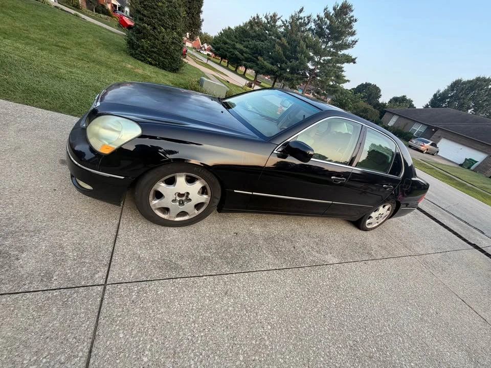 2003 Lexus LS 3rd Gen - Image 2 of 8