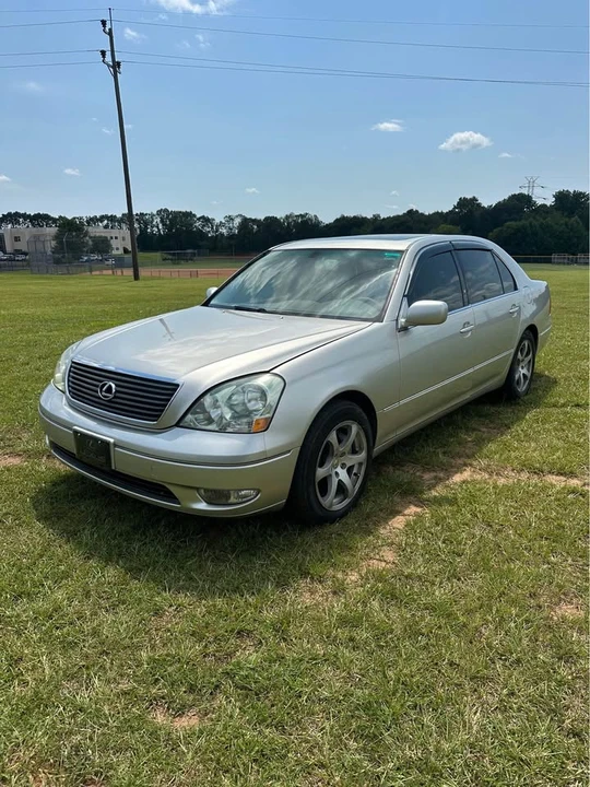 2003 Lexus LS 3rd Gen - Image 2 of 14