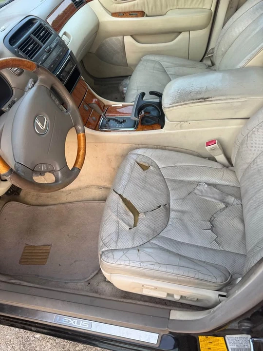 2003 Lexus LS 3rd Gen - Image 7 of 8