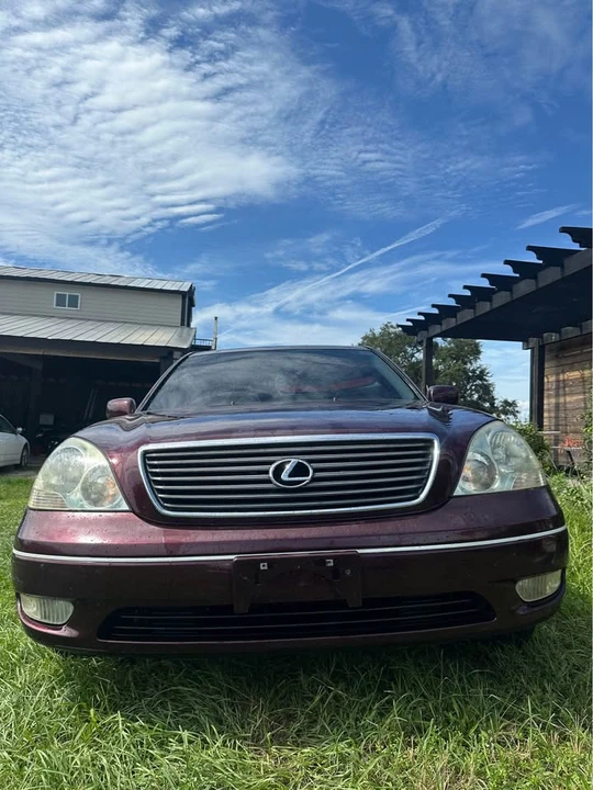 2003 Lexus LS 3rd Gen - Image 2 of 9