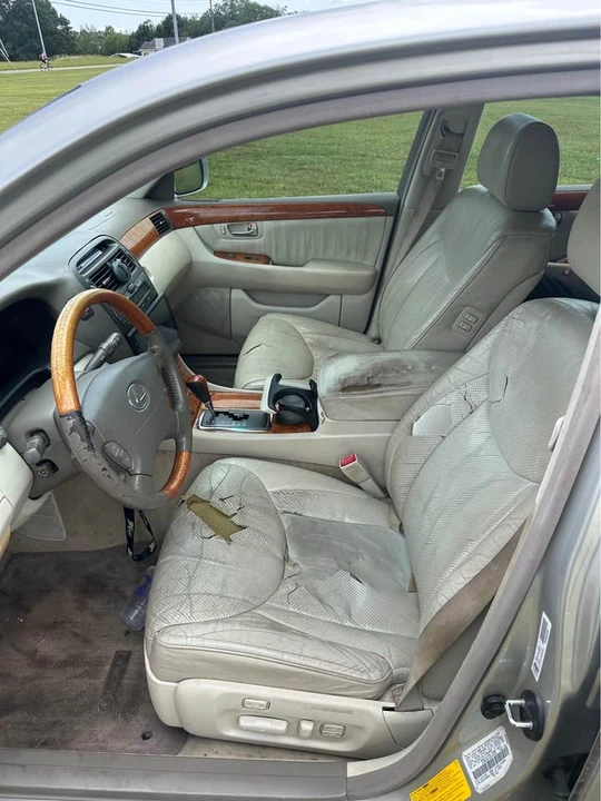 2003 Lexus LS 3rd Gen - Image 12 of 14