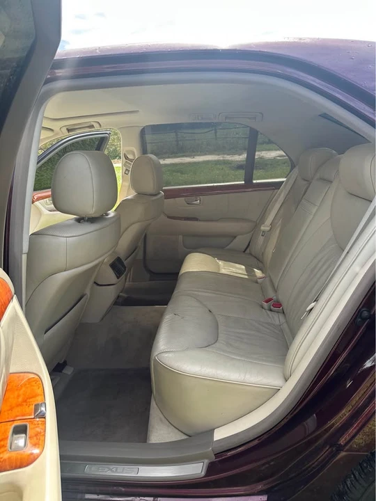 2003 Lexus LS 3rd Gen - Image 6 of 9