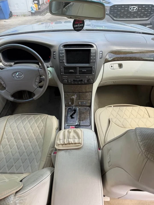 2003 Lexus LS 3rd Gen - Image 6 of 6