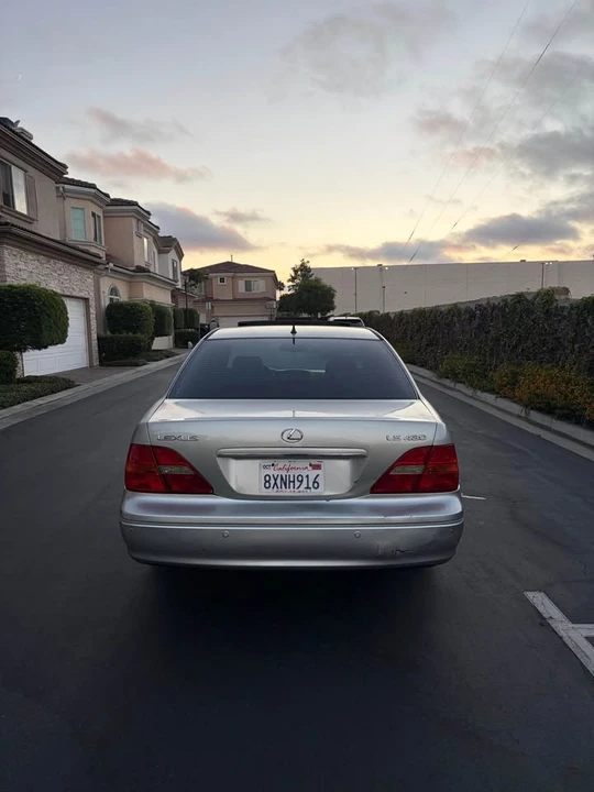2003 Lexus LS 3rd Gen - Image 6 of 20