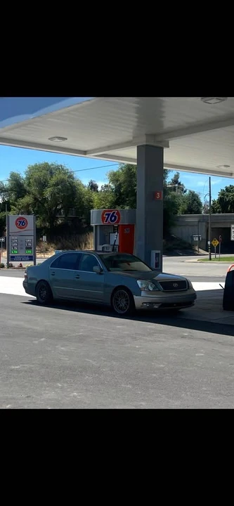 2003 Lexus LS 3rd Gen - Image 7 of 7