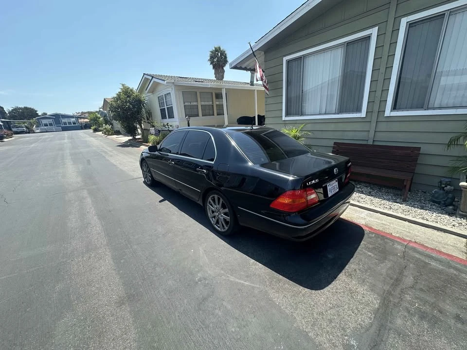 2003 Lexus LS 3rd Gen - Image 5 of 5