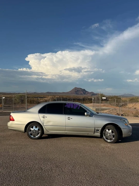 2003 Lexus LS 3rd Gen - Image 3 of 20