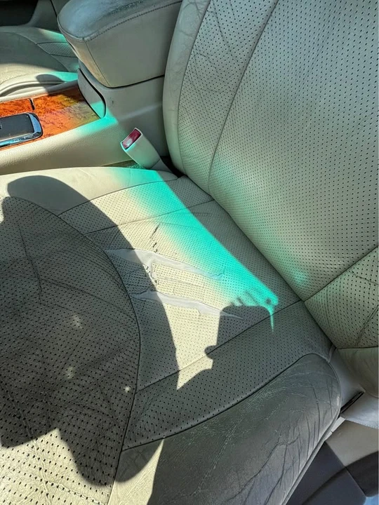 2003 Lexus LS 3rd Gen - Image 10 of 19