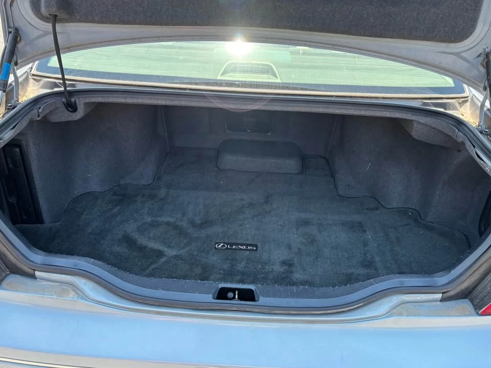 2003 Lexus LS 3rd Gen - Image 6 of 19